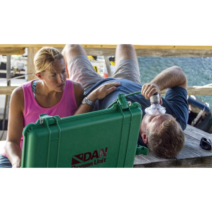 DAN Diving First Aid for Professional Divers