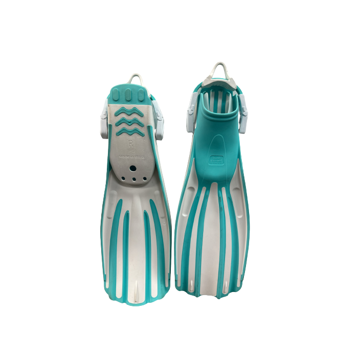 Rec Fin (White/Blue, Size Reg, Used) Rec Fin (White/Blue, Size Reg, Used)
