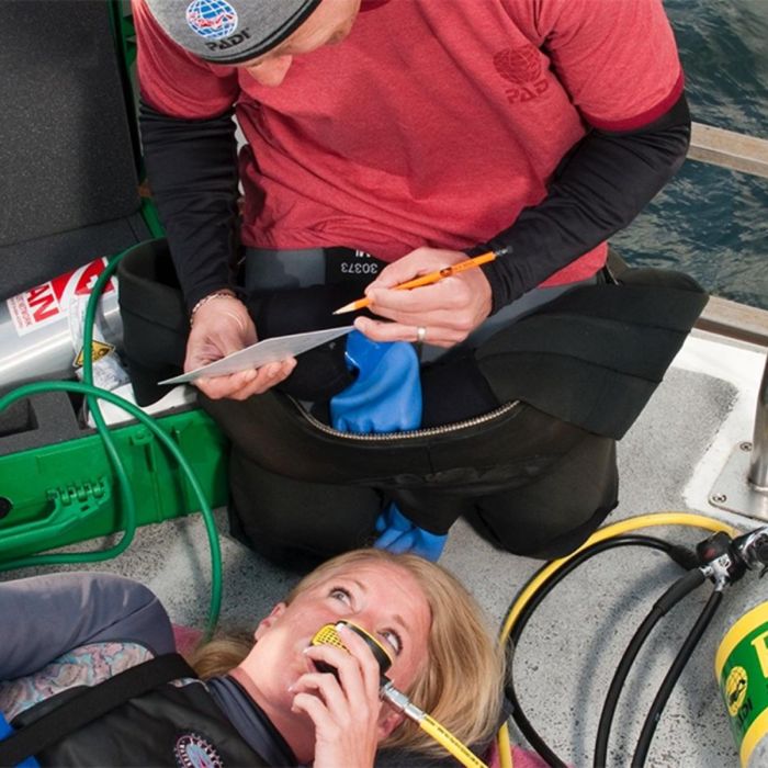 PADI Emergency Oxygen Provider